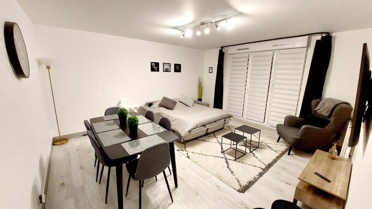Cosy Home 2, 2 Chambres, 6 Personnes, 3 Min Gare, Parking Cergy Kültér fotó
